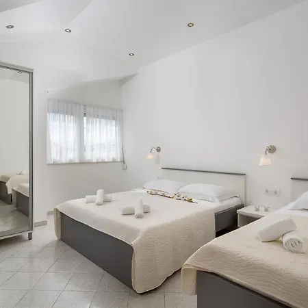 Kristina Apartament *