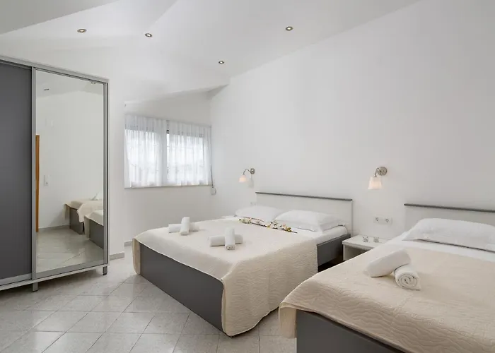 Kristina アパート *