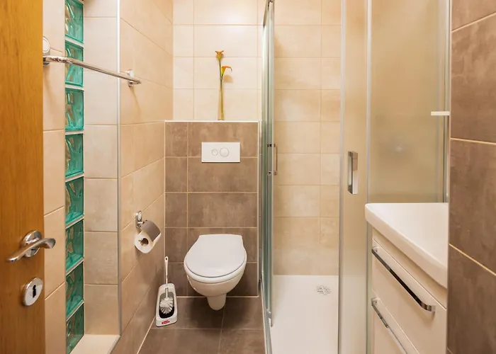 Kristina تروغير